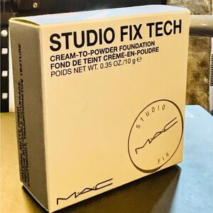 MAC Studio Fix NC35 BRAND NEW